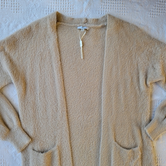 Sioni Long Sleeve Full coverage Soft and Fuzzy Open front Cardigan- Cream beige - Picture 3 of 9